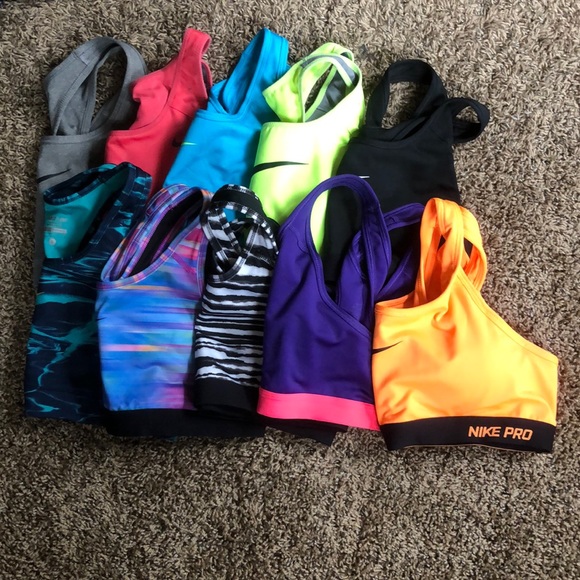 ❌SOLD❌ Lot of Nike Sports Bras - Picture 1 of 5